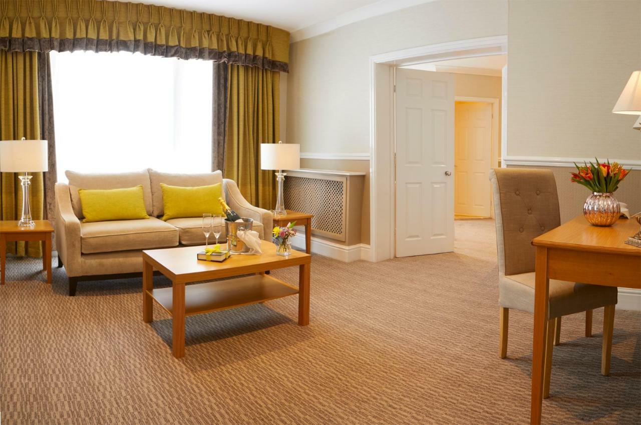 Palm Court Hotel Σκάρμπορο Εξωτερικό φωτογραφία